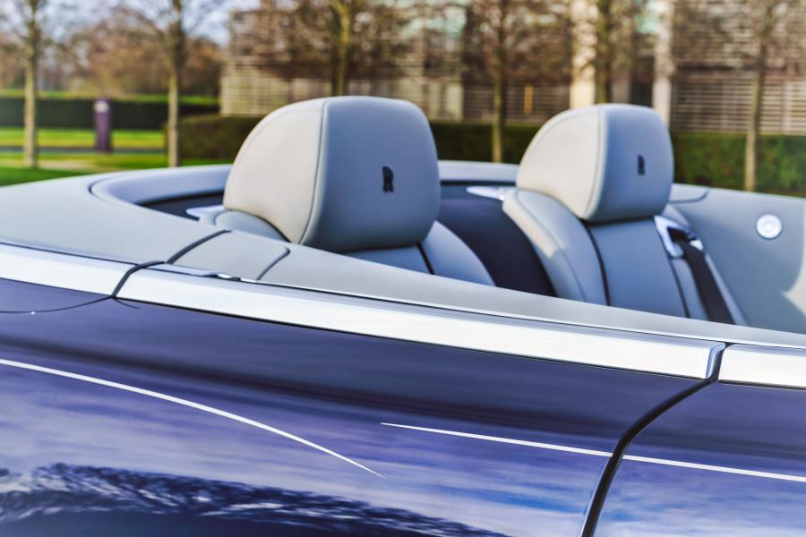 Детали экстерьера Rolls-Royce Dawn Homage Coach Line 2017 года  (фото 2 из 2)